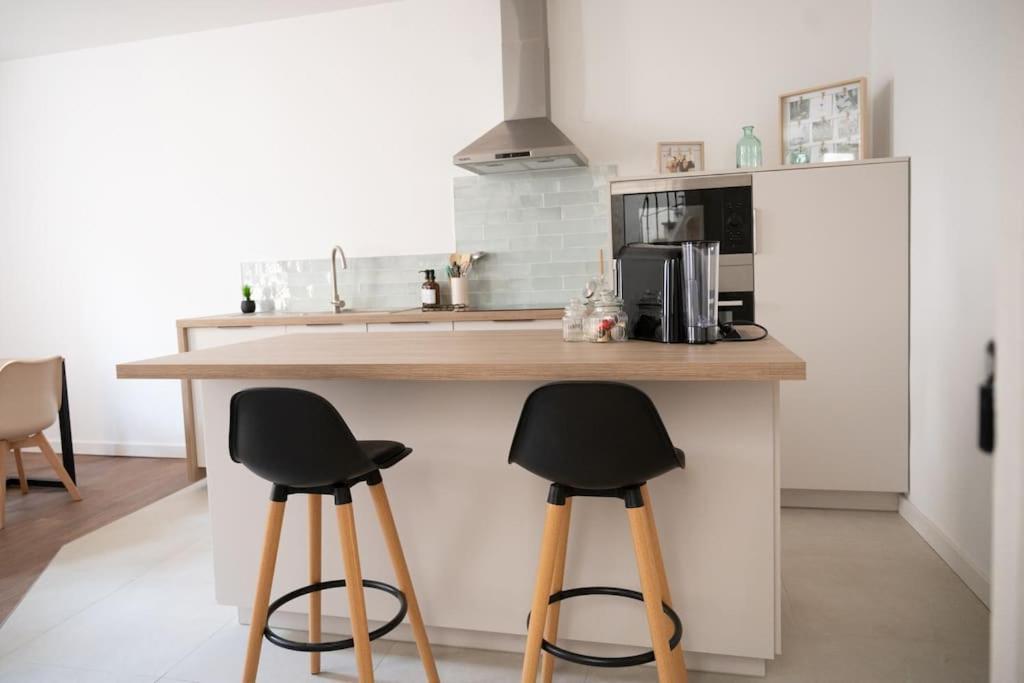 Lou Cabanot - Appartement Lumineux 3 Chambres - Parking Gratuit Μπεζιέ Εξωτερικό φωτογραφία